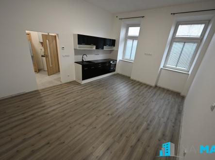 Pronájem bytu, 1+kk, 38 m²