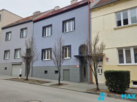 Pronájem bytu, 3+1, 85 m²