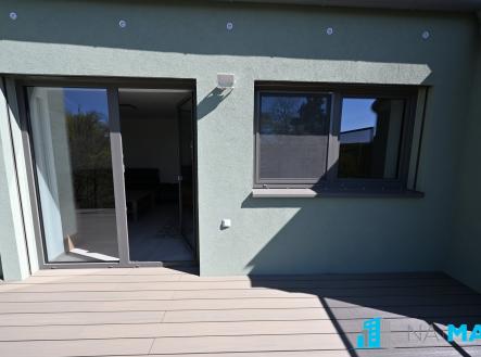 Pronájem bytu, 3+kk, 75 m²