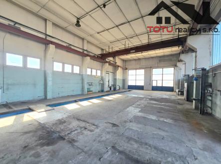 Pronájem výrobní prostory, 3 000 m²