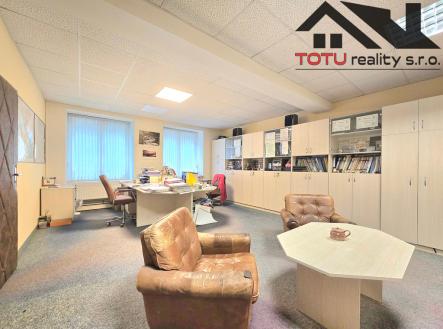 Prodej - obchodní prostor, 837 m²