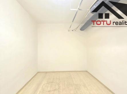 Pronájem skladovací prostor, 10 m²