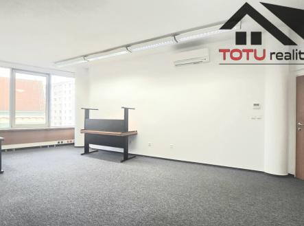 Pronájem kanceláře, 38 m²