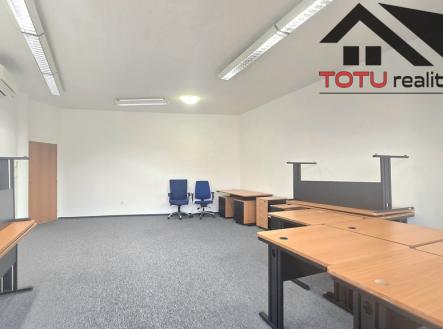 Pronájem kanceláře, 38 m²