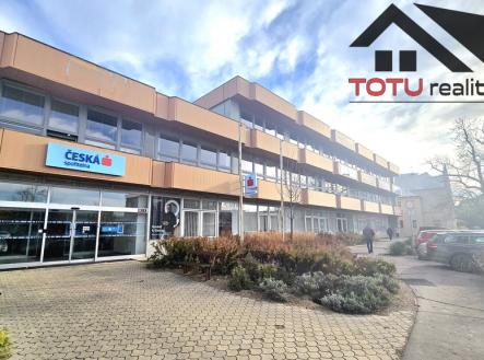 Pronájem kanceláře, 61 m²