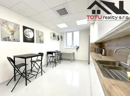 Pronájem kanceláře, 49 m²