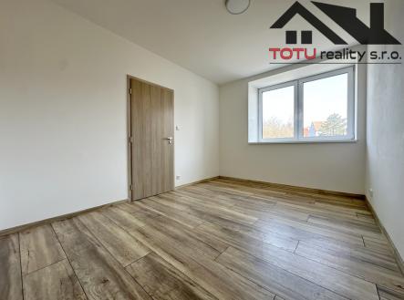 Pronájem bytu, 3+kk, 1 924 m²