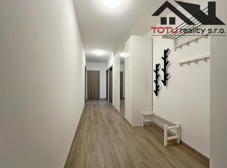 Pronájem bytu, 3+kk, 80 m²