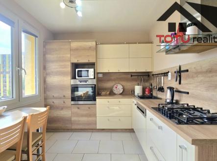 Prodej bytu, 4+1, 72 m²