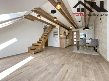 Pronájem bytu, 3+kk, 66 m²