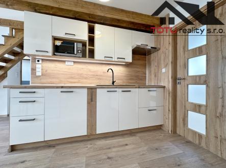 Pronájem bytu, 3+kk, 66 m²