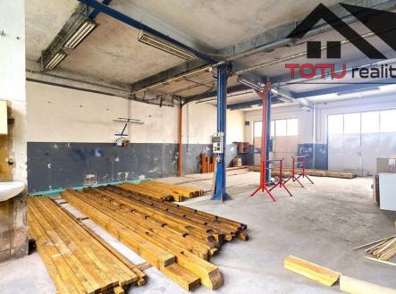 Pronájem skladu, 135 m²
