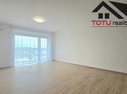 Pronájem bytu, 1+kk, 42 m²