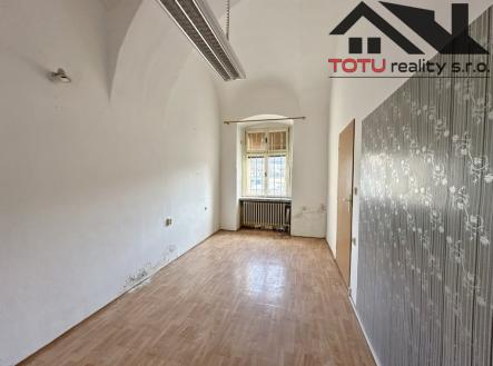 Pronájem obchodní prostory, 82 m²