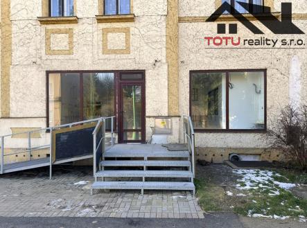 Pronájem obchodní prostory, 75 m²