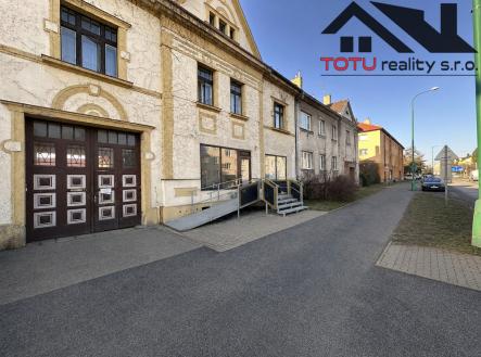 Pronájem obchodní prostory, 75 m²