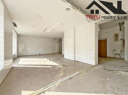 Pronájem obchodní prostory, 75 m²