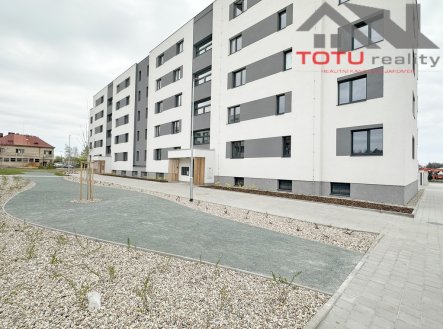 Pronájem bytu, 2+kk, 121 m²