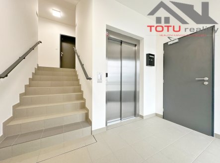 Pronájem bytu, 2+kk, 121 m²