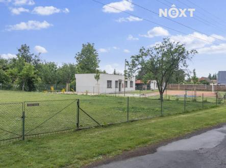 Prodej pozemku pro bydlení, 1 735 m²