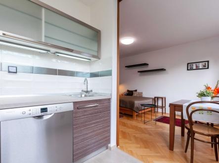 Pronájem bytu, 1+1, 33 m²