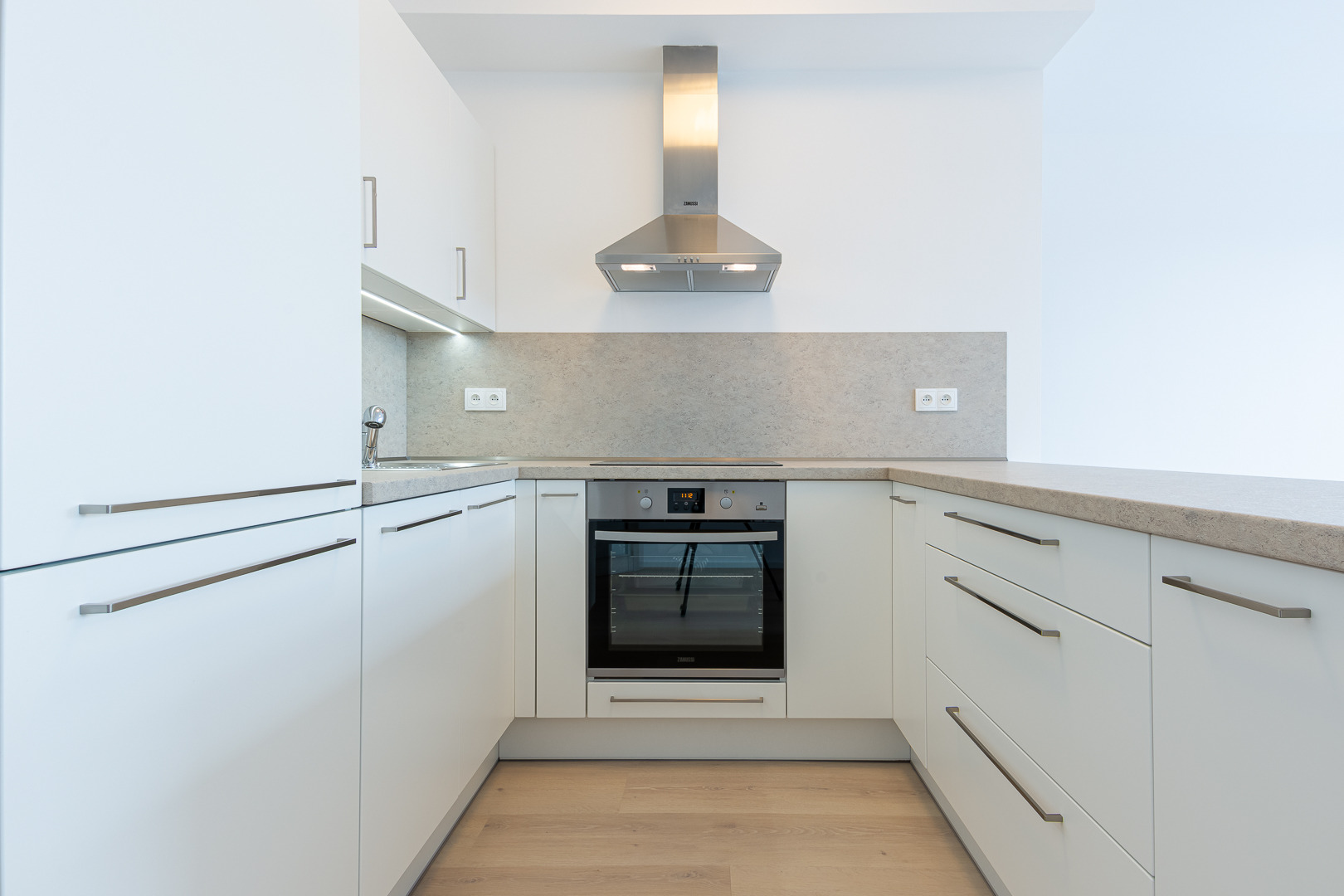 Pronájem 2+kk, Praha - Hostivař, Horolezecká, 20 500 Kč/měsíčně, 56 m2