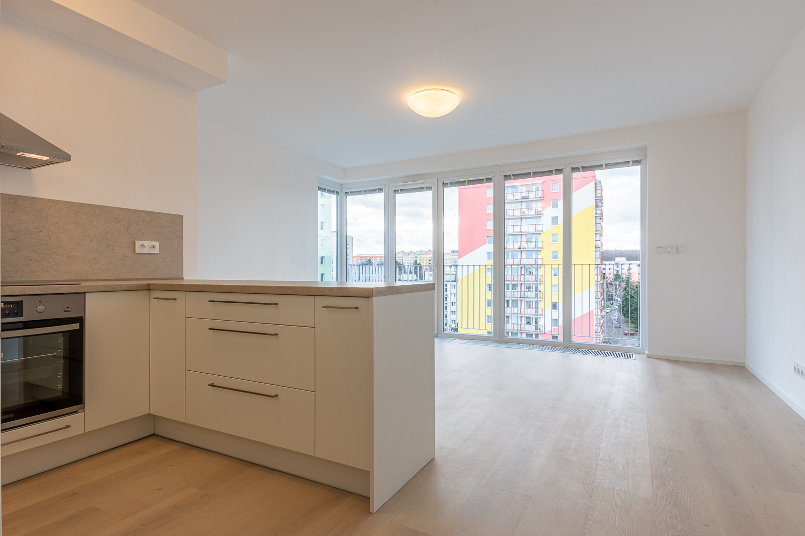 Pronájem 2+kk, Praha - Hostivař, Horolezecká, 20 500 Kč/měsíčně, 56 m2