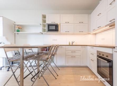 Pronájem bytu, 1+kk, 33 m²
