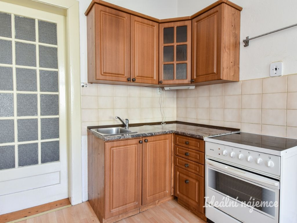 Pronájem bytu 2+kk, Čajkovského, 18 000 Kč/měs. Praha - Žižkov, Praha 3