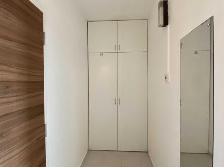 Pronájem bytu, 2+1, 52 m²