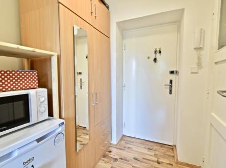 Pronájem bytu, 1+1, 35 m²