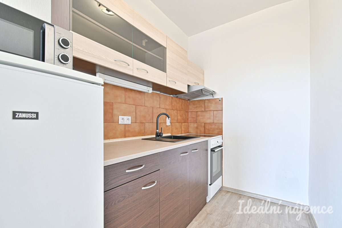 Pronájem bytu 2+kk, Pod Nemocnicí, Brno - Bohunice