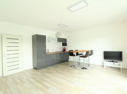 Pronájem bytu, 1+kk, 36 m²