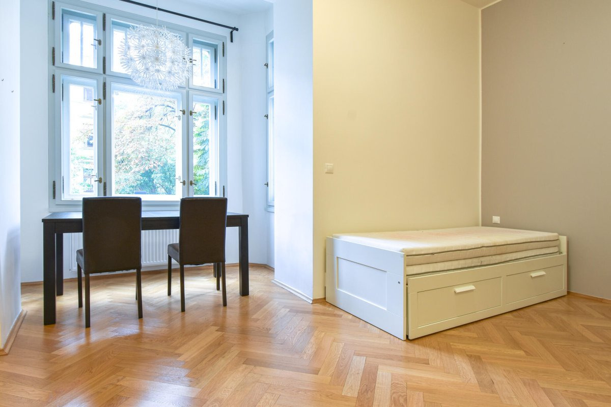 Pronájem bytu 1+kk, Korunovační, Praha 7 - Bubeneč., 35 m²