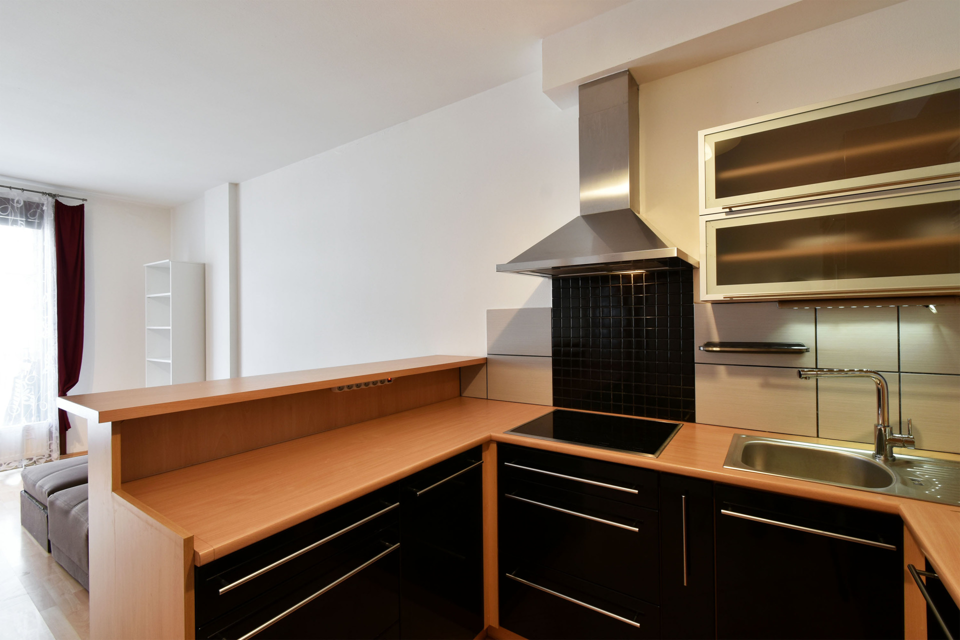 Pronájem 2+kk, Praha - Holešovice, V Háji, 22 000 Kč/měs., 55 m²