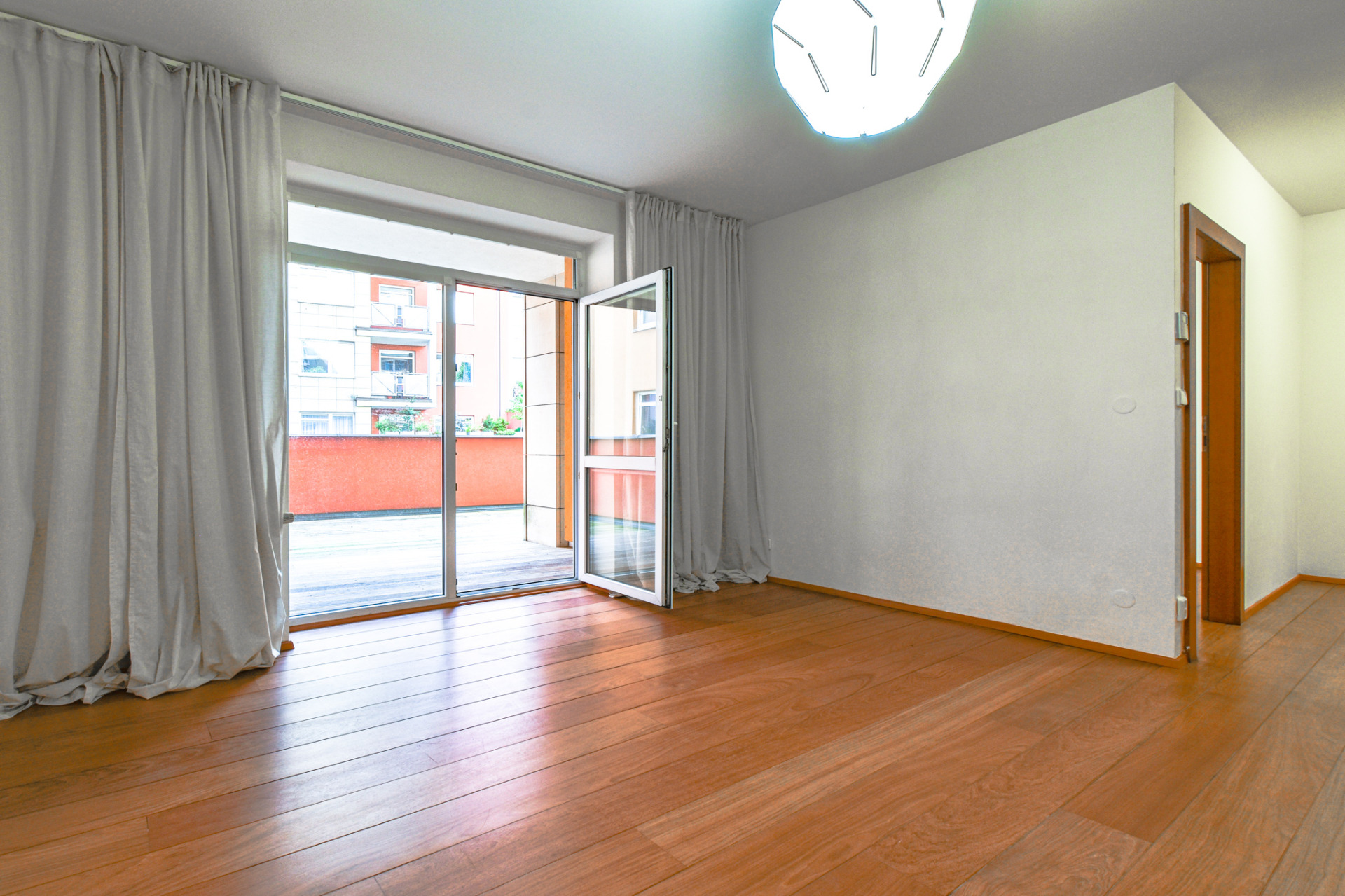 Pronájem bytu 2+kk, Praha - Vysočany, Nepilova, 21 300 Kč, 48 m2