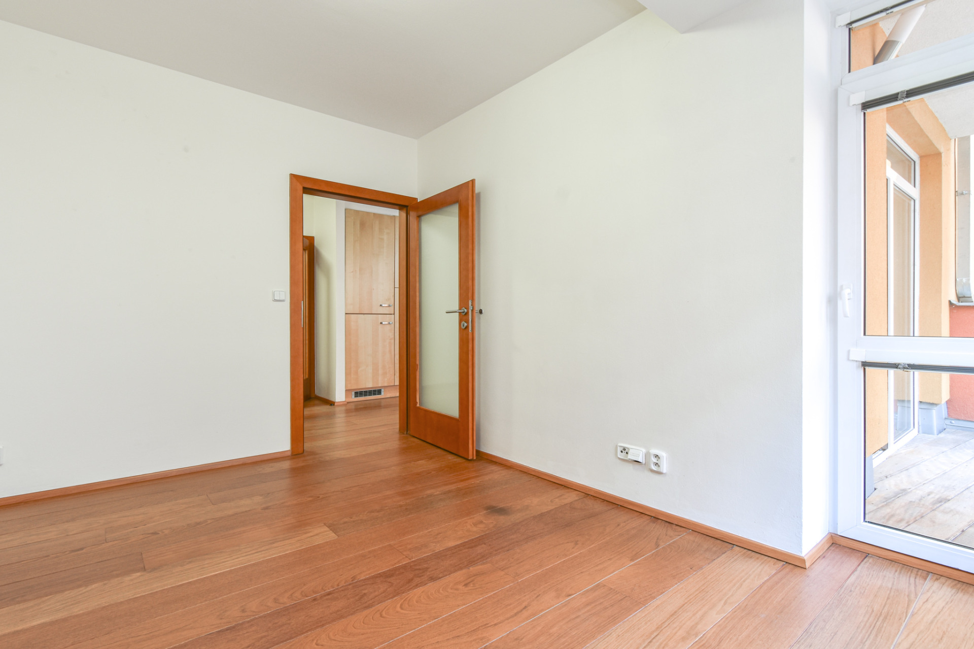 Pronájem bytu 2+kk, Praha - Vysočany, Nepilova, 21 300 Kč, 48 m2