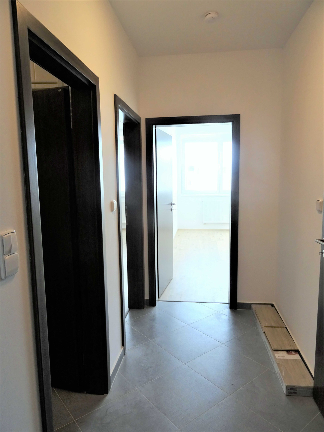 Pronájem bytu 2+kk, Kryšpínova, Praha - Dolní Měcholupy, Praha 10