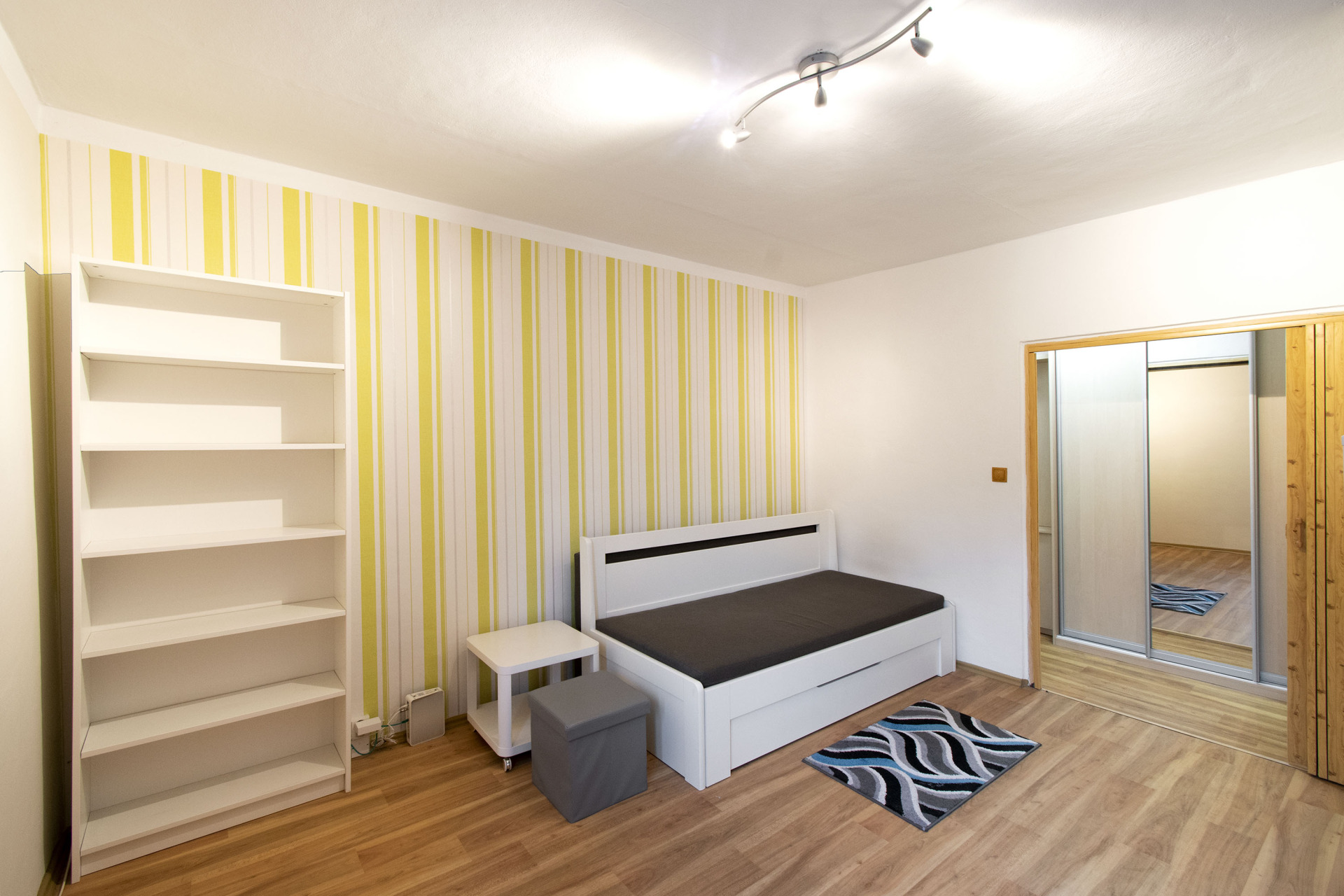Pronájem 1+kk, Praha - Letňany, Havířovská, 15 000 Kč / měsíc, 25 m2