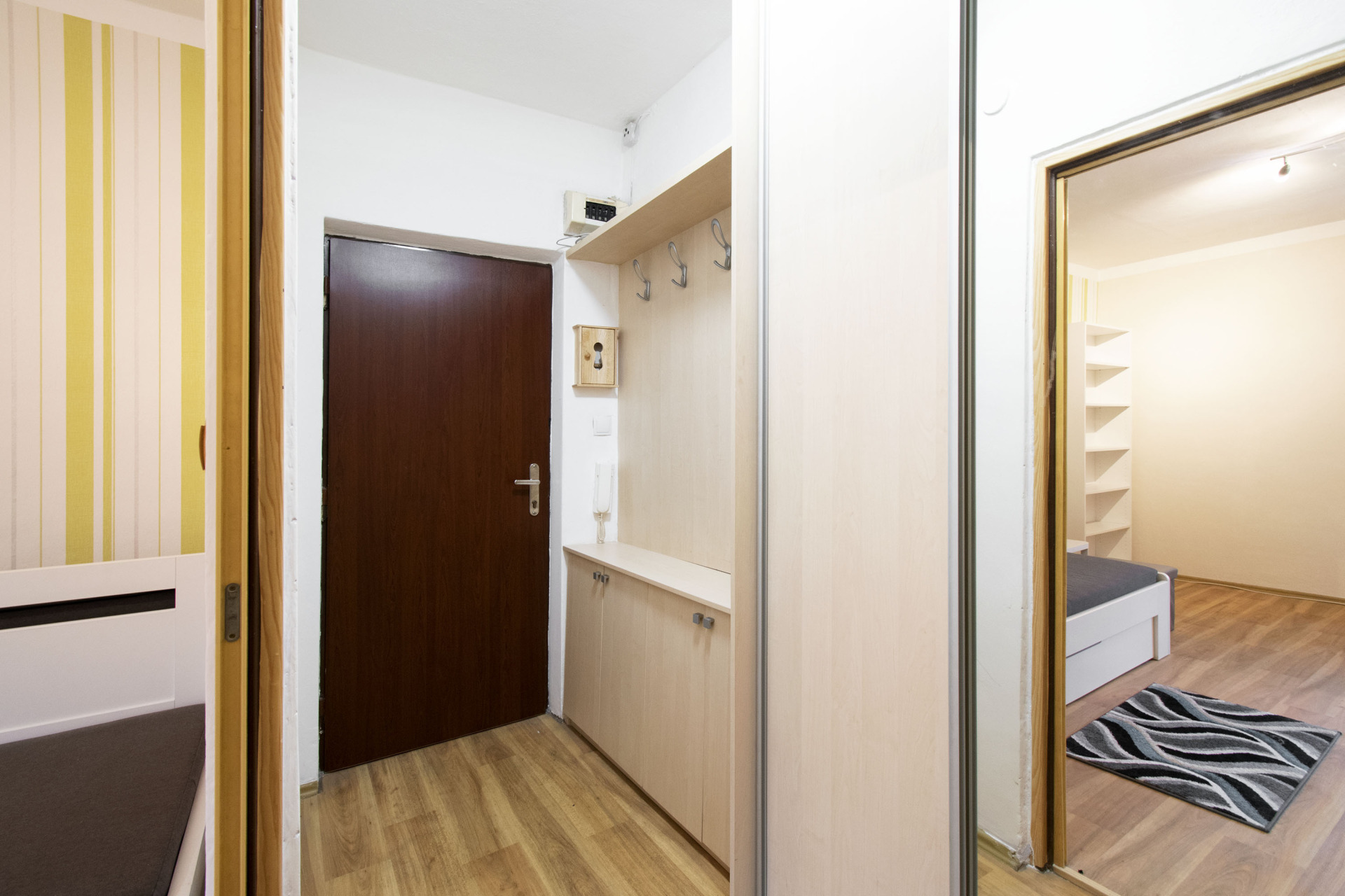 Pronájem 1+kk, Praha - Letňany, Havířovská, 15 000 Kč / měsíc, 25 m2