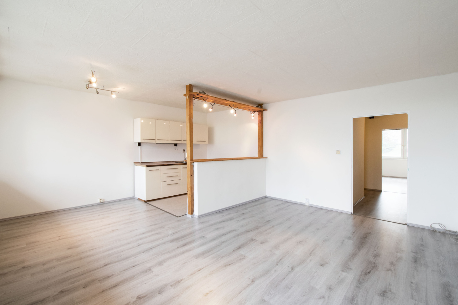 Pronájem bytu 3+kk s lodžií, Borovanského, Praha - Stodůlky