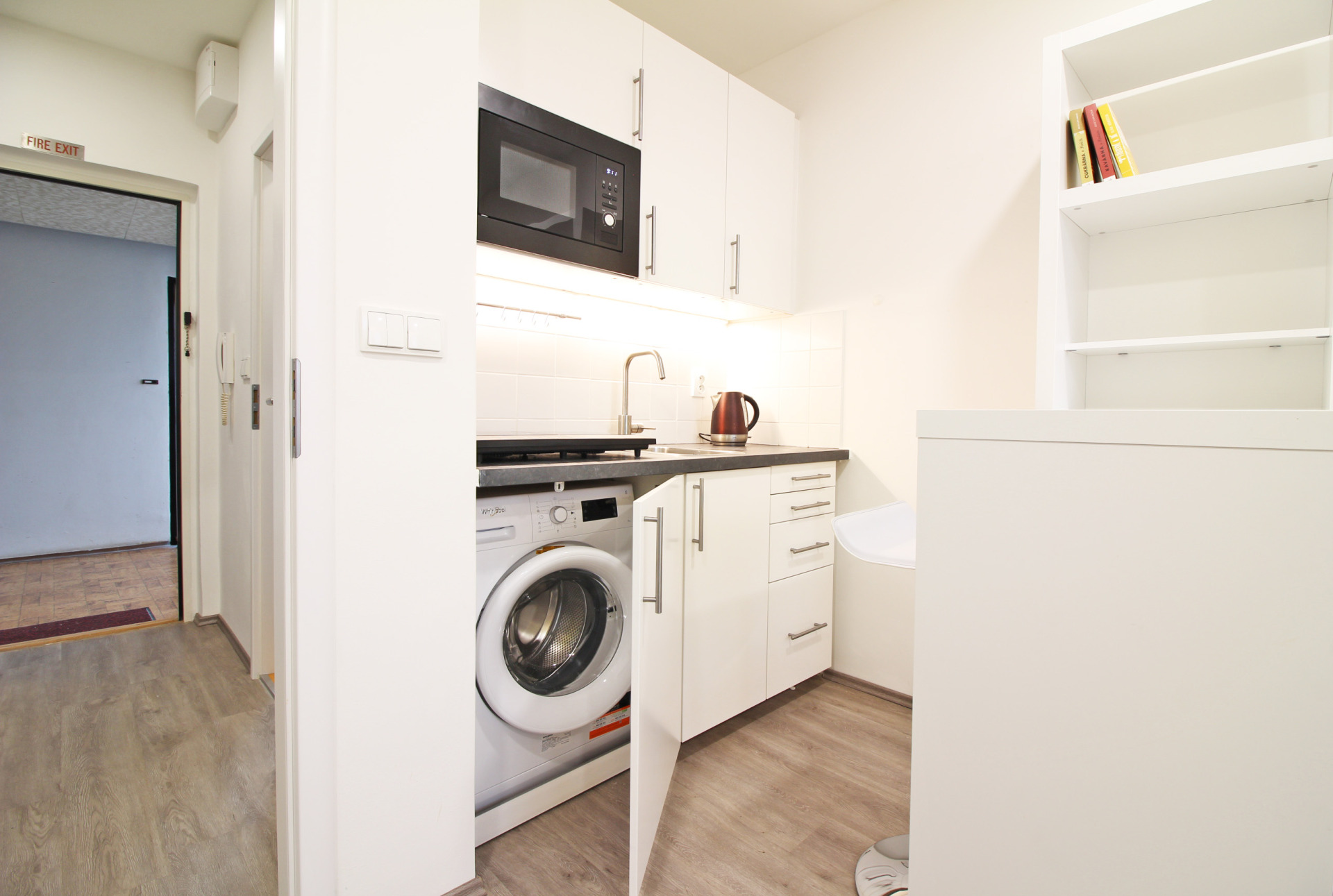 Pronájem 1+kk, Brno - Lesná - Halasovo náměstí, 12 900 Kč/měs., 23 m²