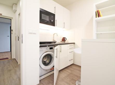 Pronájem bytu, 1+kk, 23 m²