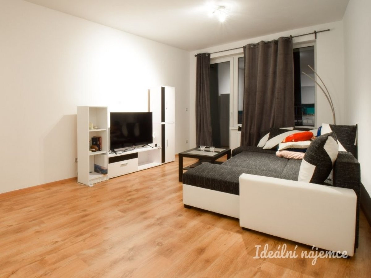 Pronájem bytu 1+kk, Jabloňová, Moravany u Brna, 13 900 Kč/měs., 36 m2