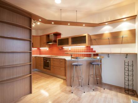 Pronájem bytu, 3+kk, 87 m²