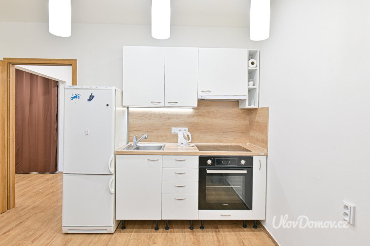 Pronájem bytu 2+kk, Zikova, Brno - Líšeň, 45 m2