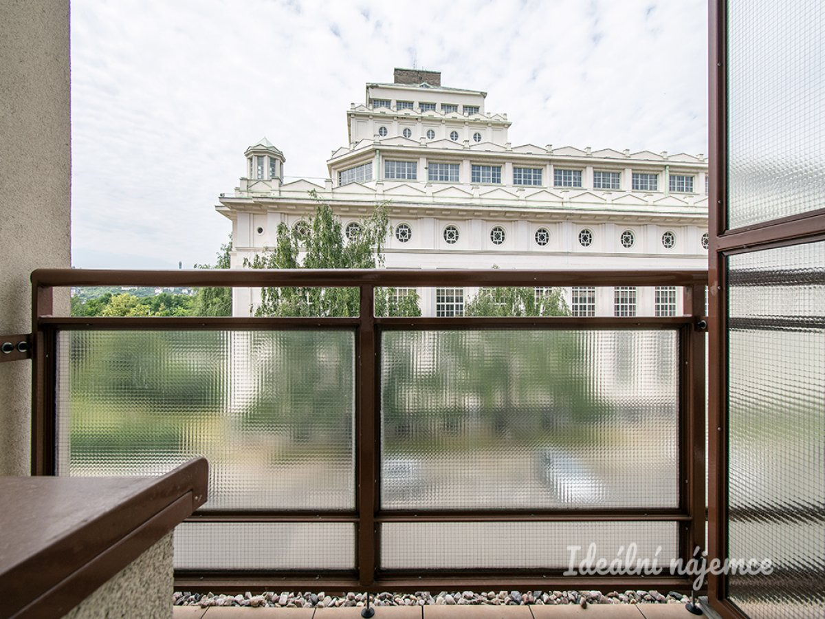 Pronájem 2+1, Praha - Podolí, Podolská, 24000 Kč/měs, 50 m2