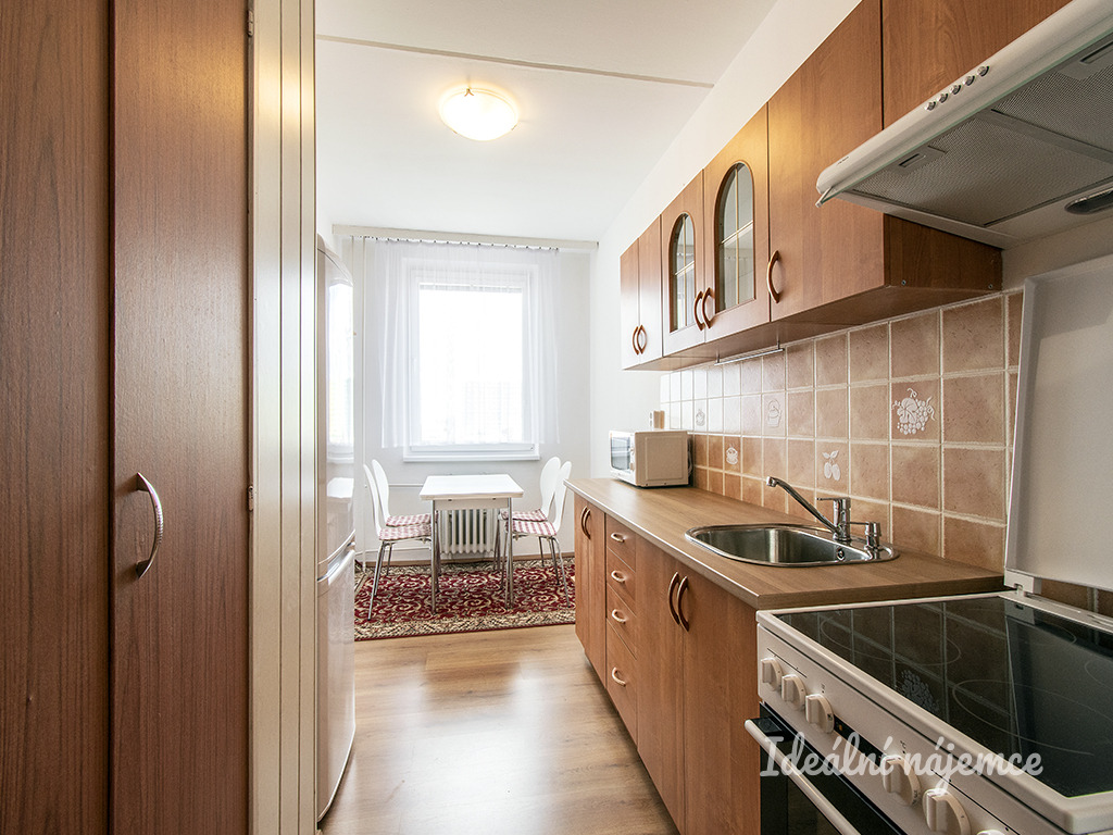 Pronájem bytu 1+1, Valentova, Praha- Chodov, 10 700 Kč/měs., 42 m2