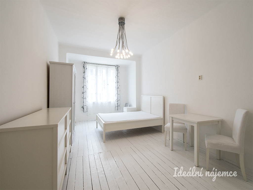 Pronájem bytu 1+kk, Jankovcova, Holešovice, 15 800 Kč/měs, 28 m2