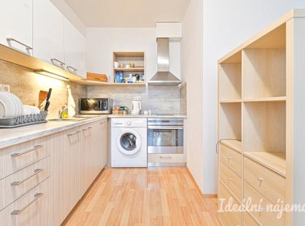 Pronájem bytu, 1+kk, 30 m²